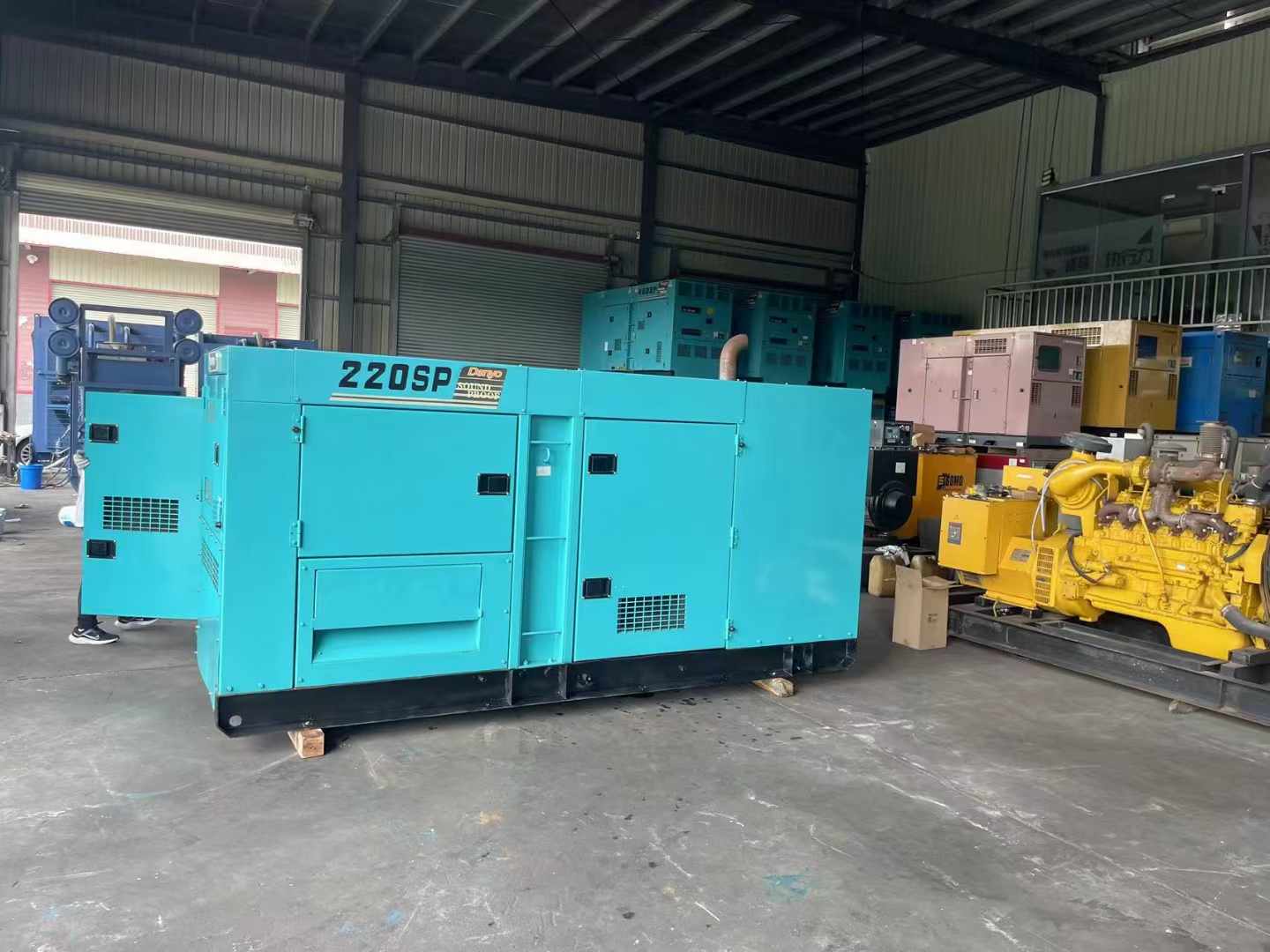 沁阳800kW 柴油发电机的输出电流波动范围是多少？